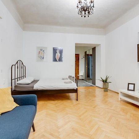 Lovely Apartments Heart Of Prag Exteriör bild